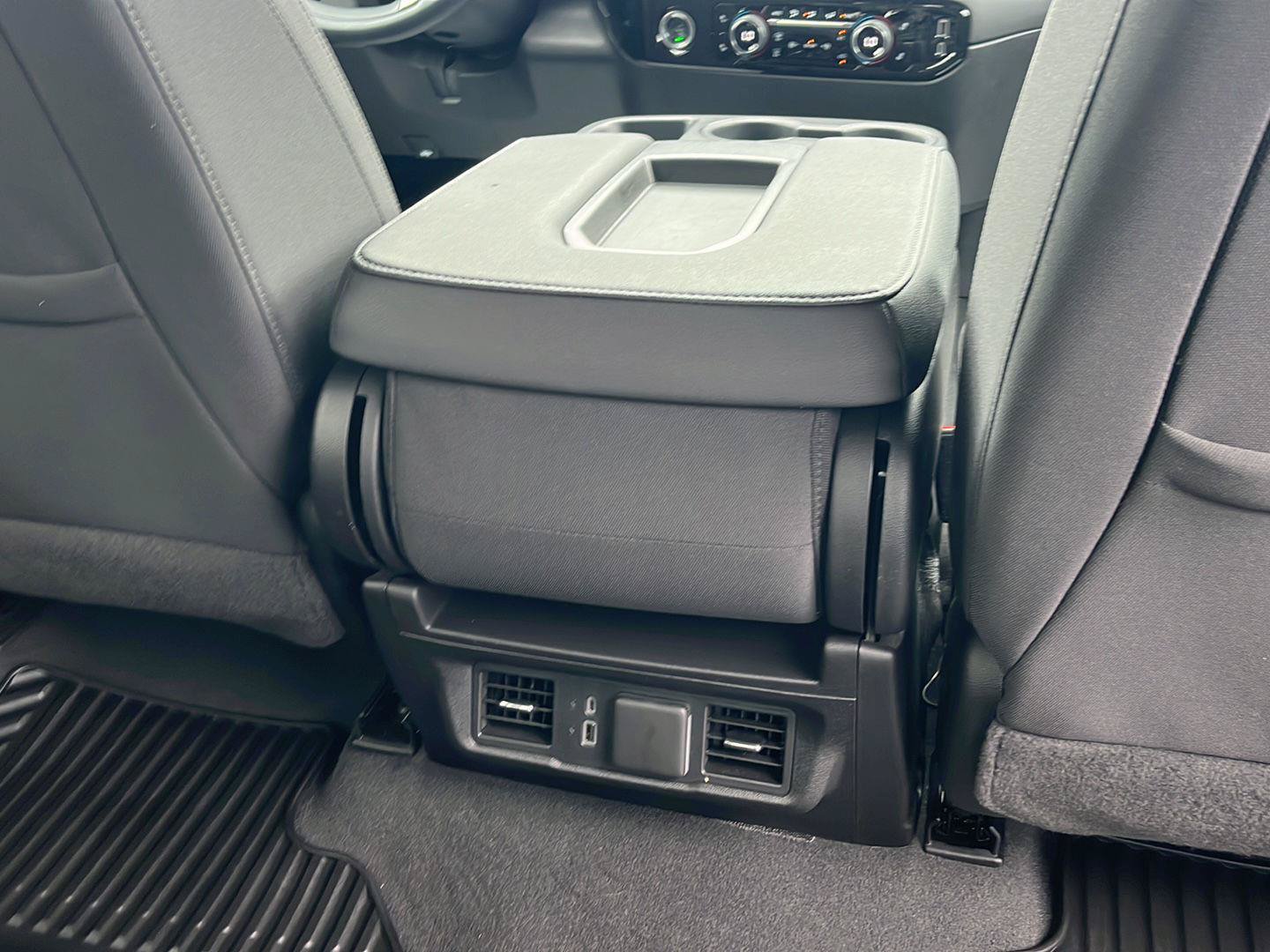 Used 2024 Chevrolet Silverado 1500 LT AWD/4WD image 28