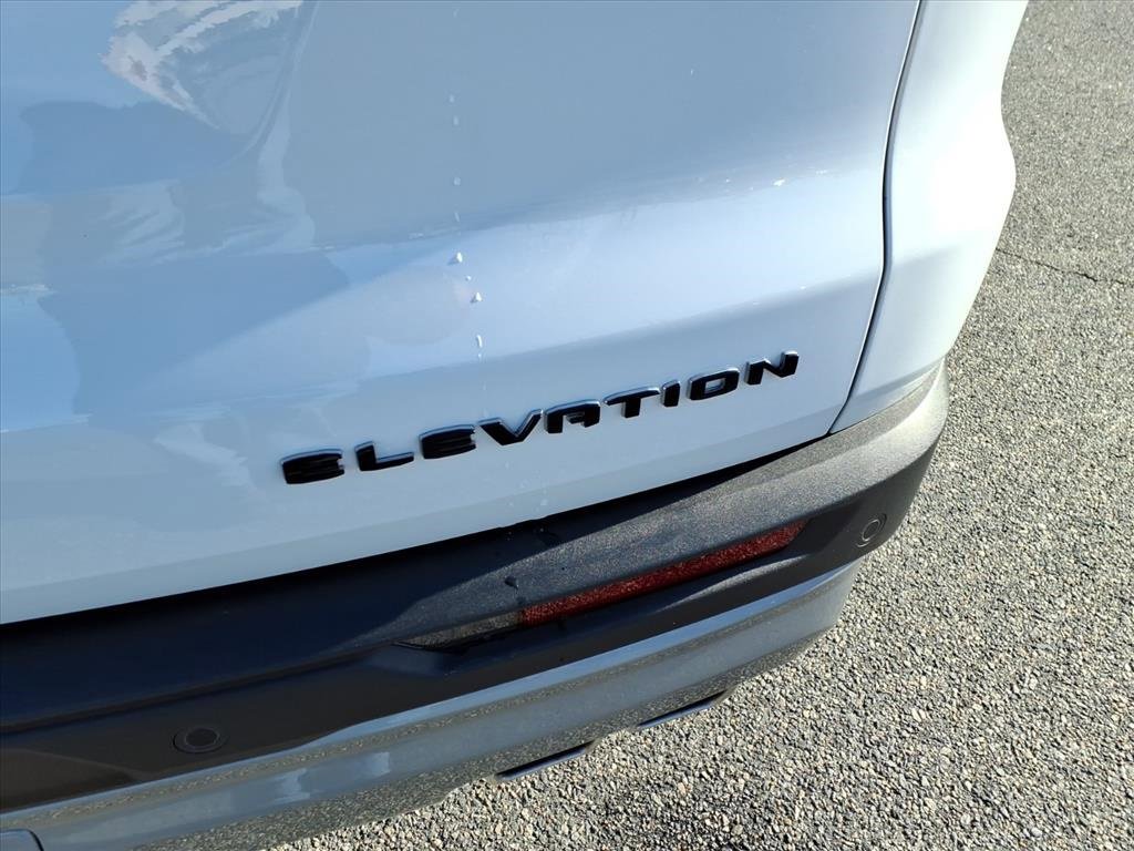 Used 2025 GMC Acadia Elevation image 6