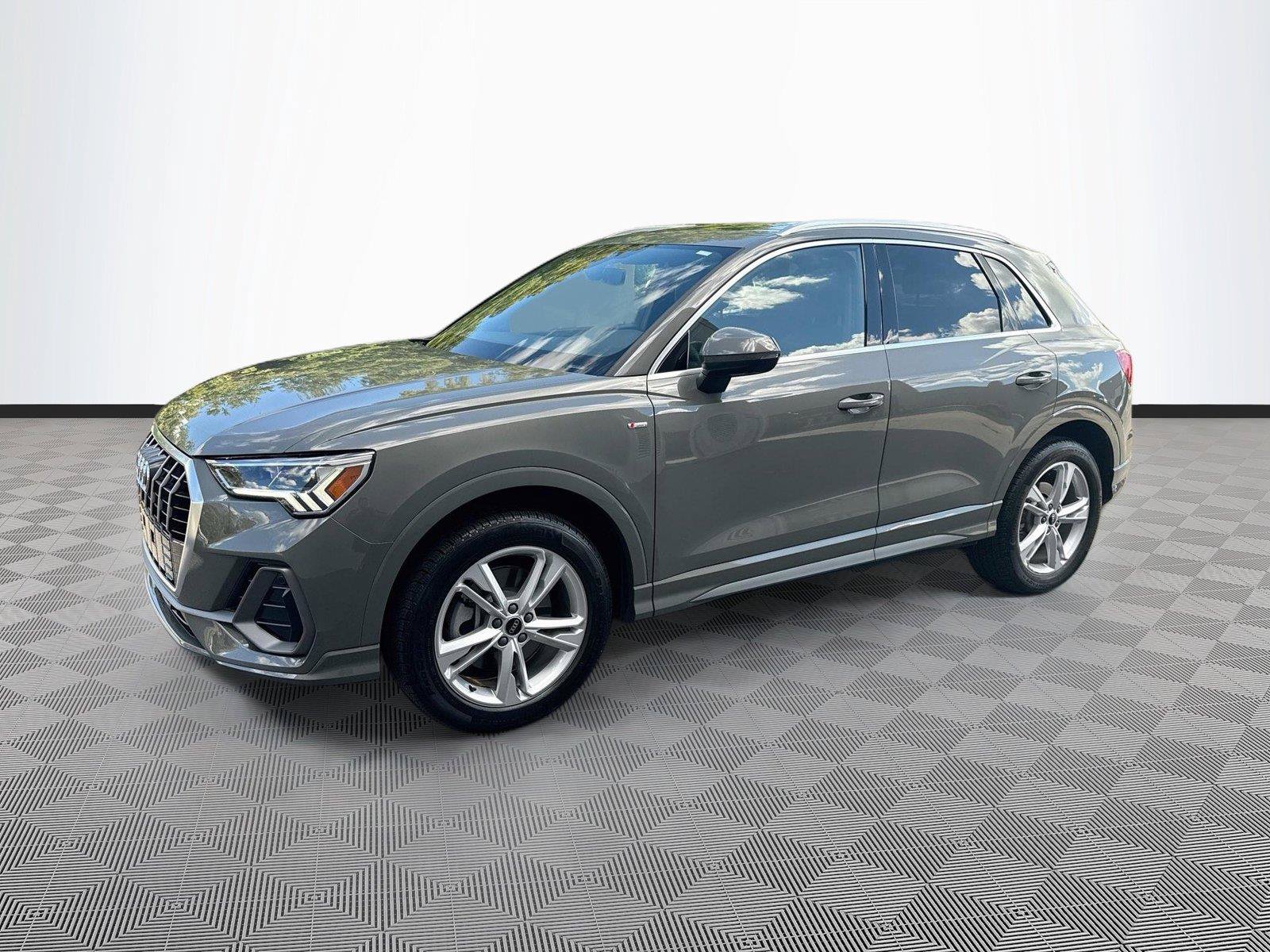 Certified 2024 Audi Q3 2.0T Premium Plus w/ Premium Plus Package AWD/4WD image 3