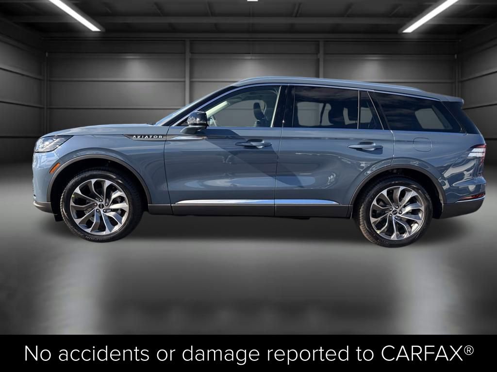 New 2026 Lincoln Aviator AWD image 2