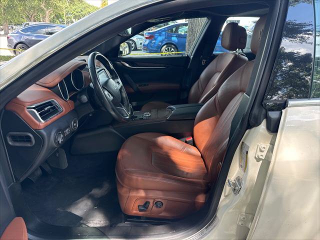 Used 2018 Maserati Ghibli S Q4 AWD/4WD image 13
