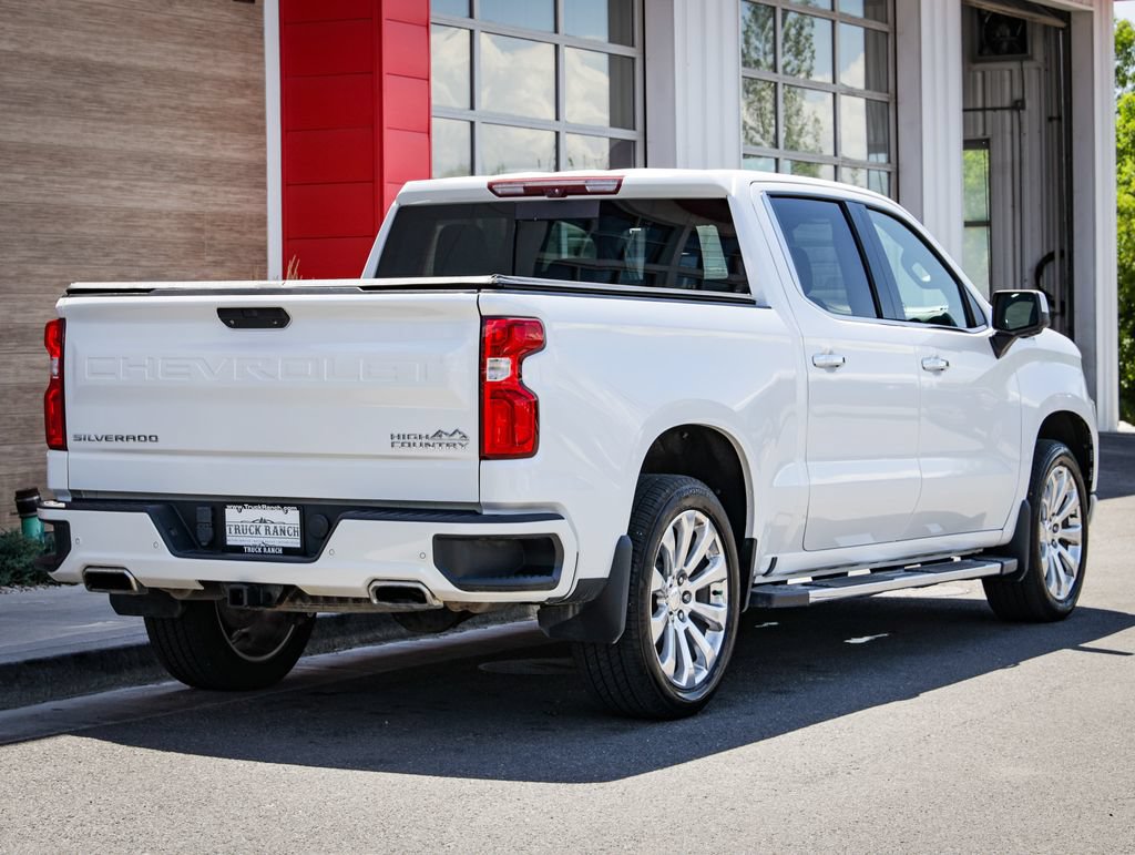 Used 2020 Chevrolet Silverado 1500 High Country w/ Technology Package AWD/4WD image 3