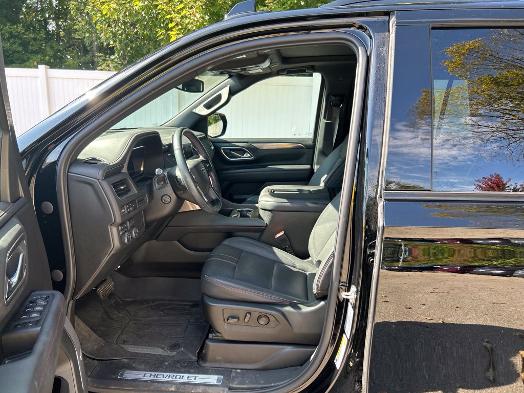 Used 2023 Chevrolet Tahoe RST w/ Sport Performance Package AWD/4WD image 8