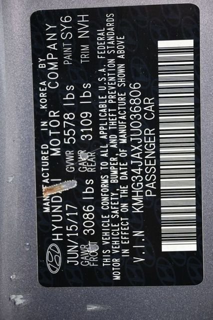 Used 2018 Genesis G90 3.3T Premium RWD image 7