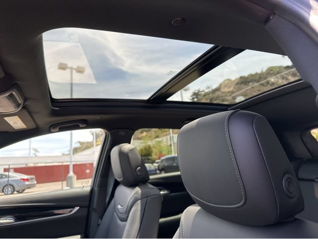 New 2025 Cadillac XT5 Premium Luxury FWD image 23