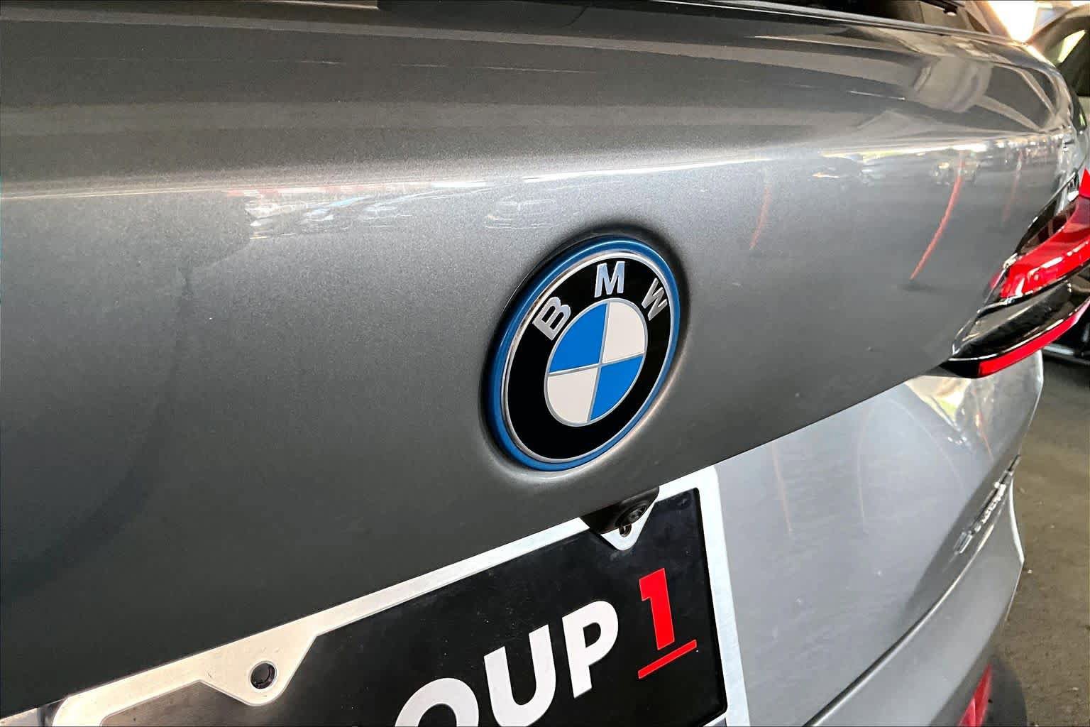 Used 2024 BMW X5 xDrive50e w/ Parking Assistance Package AWD/4WD image 30