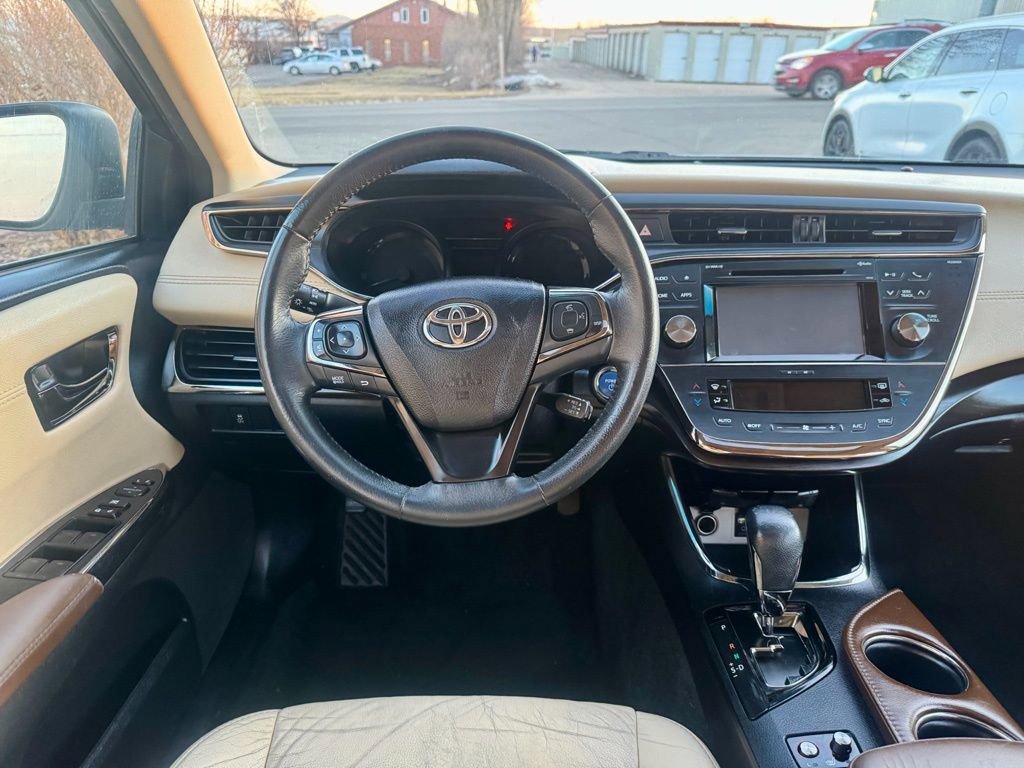 Used 2016 Toyota Avalon XLE Plus image 12