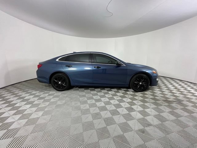 Used 2024 Chevrolet Malibu LT FWD image 4