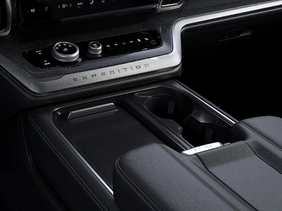 New 2026 Ford Expedition Platinum w/ Stealth Appearance Package image 11