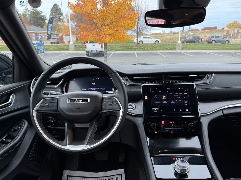 Used 2024 Jeep Grand Cherokee L Laredo image 27