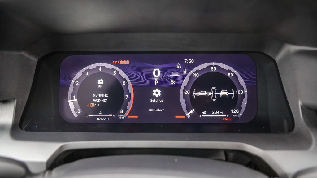 Used 2025 Toyota Tacoma TRD Sport RWD image 27