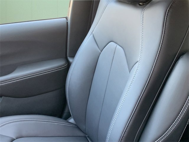 New 2026 Chrysler Pacifica Select image 44