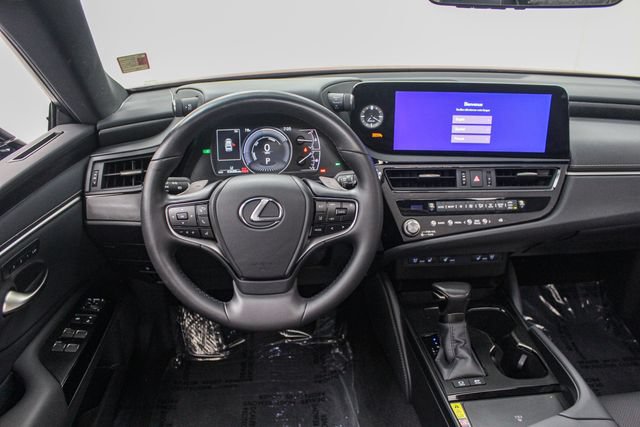 Used 2025 Lexus ES 300h F Sport w/ Accessory Package (Z2) FWD image 30