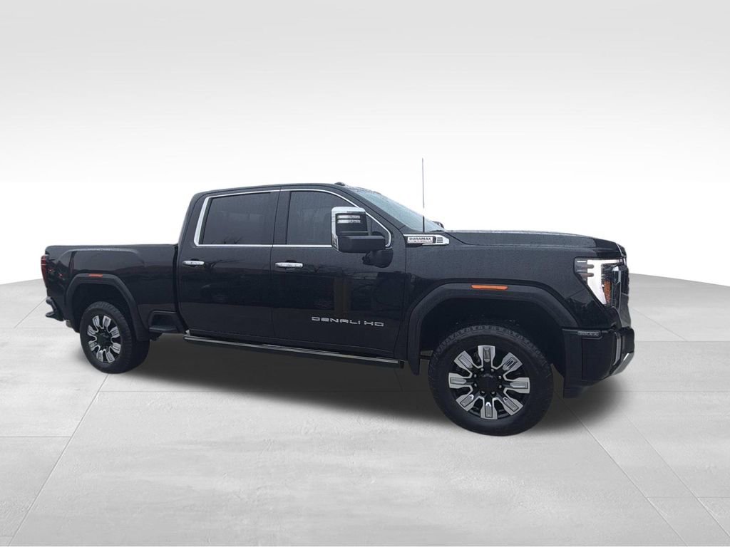 Used 2024 GMC Sierra 2500 Denali w/ Denali Reserve Package image 2