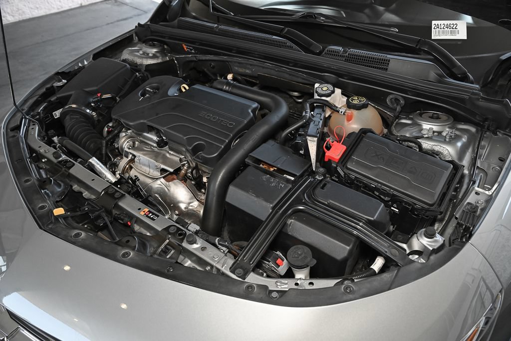 Used 2024 Chevrolet Malibu LT FWD image 15