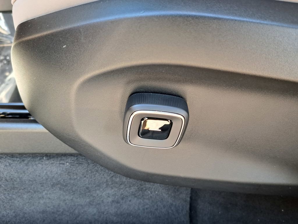 Used 2025 Volvo EX90 Ultra image 20