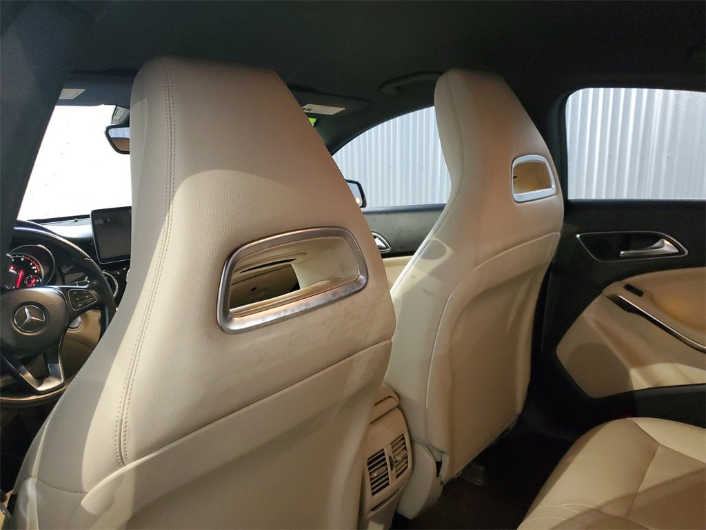 Used 2018 Mercedes-Benz CLA 250 image 13