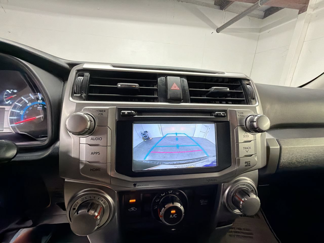 Used 2015 Toyota 4Runner SR5 Premium RWD image 14