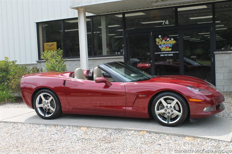 Used 2007 Chevrolet Corvette Convertible w/ Preferred Equipment Group RWD image 21