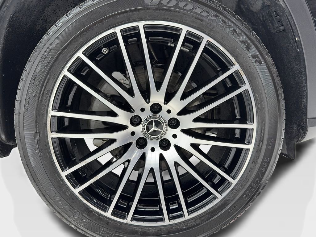 Used 2024 Mercedes-Benz GLC 300 image 56