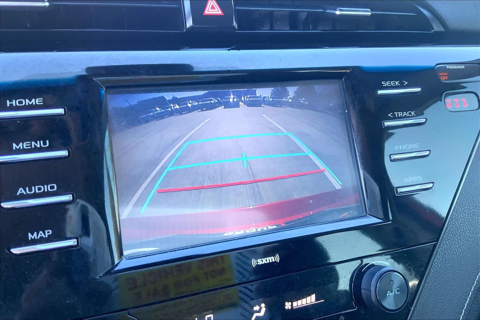 Used 2020 Toyota Camry SE FWD image 27