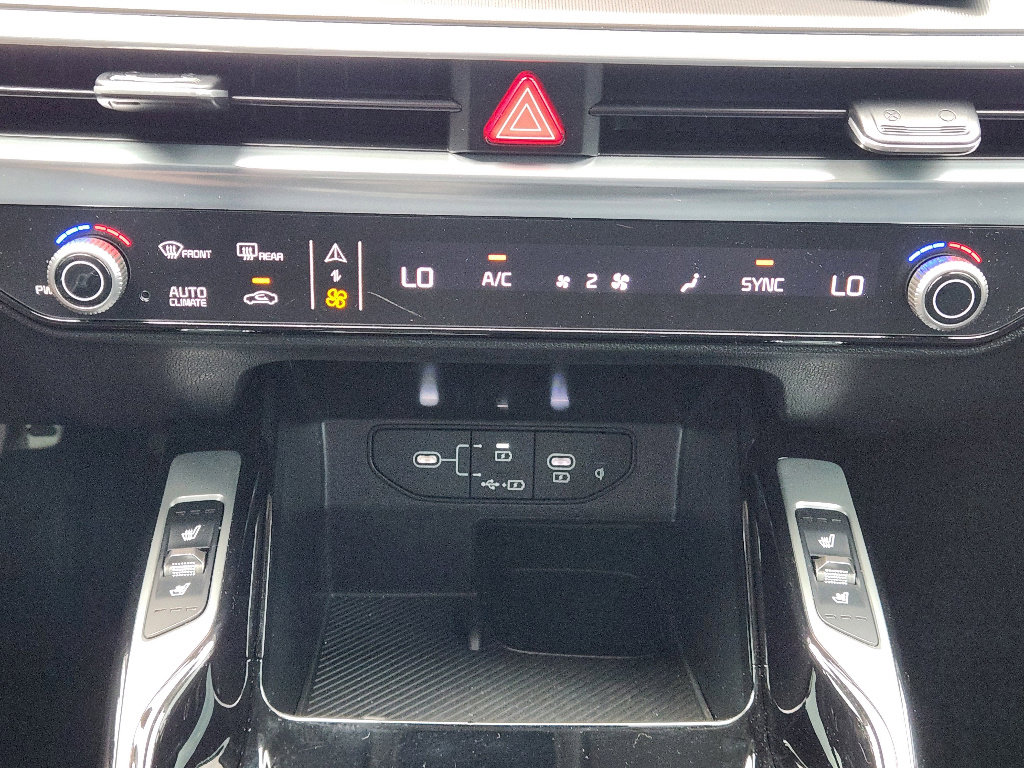 New 2025 Kia Sorento SX image 14