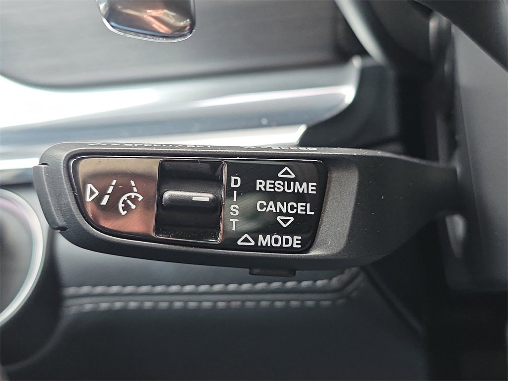 Used 2023 Porsche Panamera 4 Platinum Edition image 29