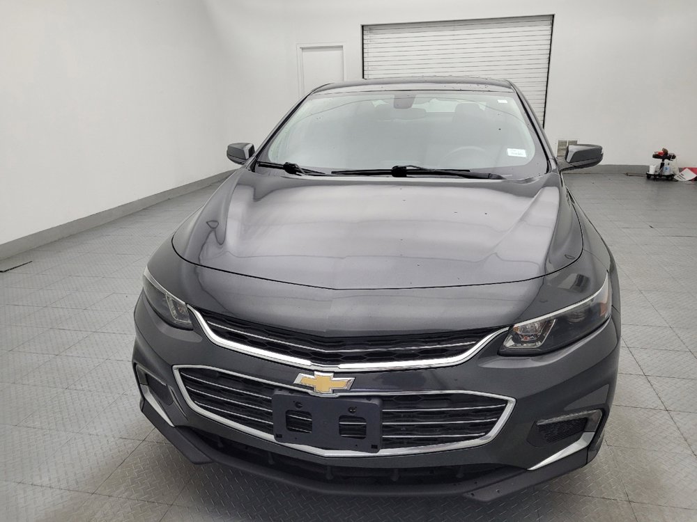 Used 2017 Chevrolet Malibu LT FWD image 15