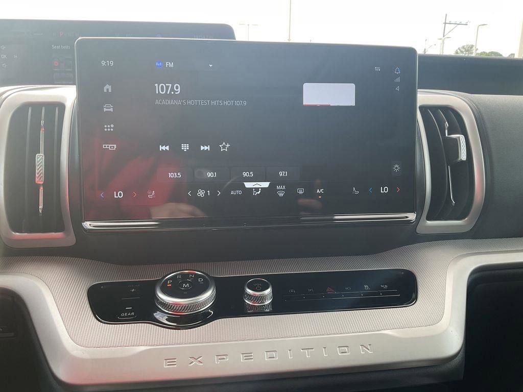 Used 2025 Ford Expedition Max Active RWD image 29