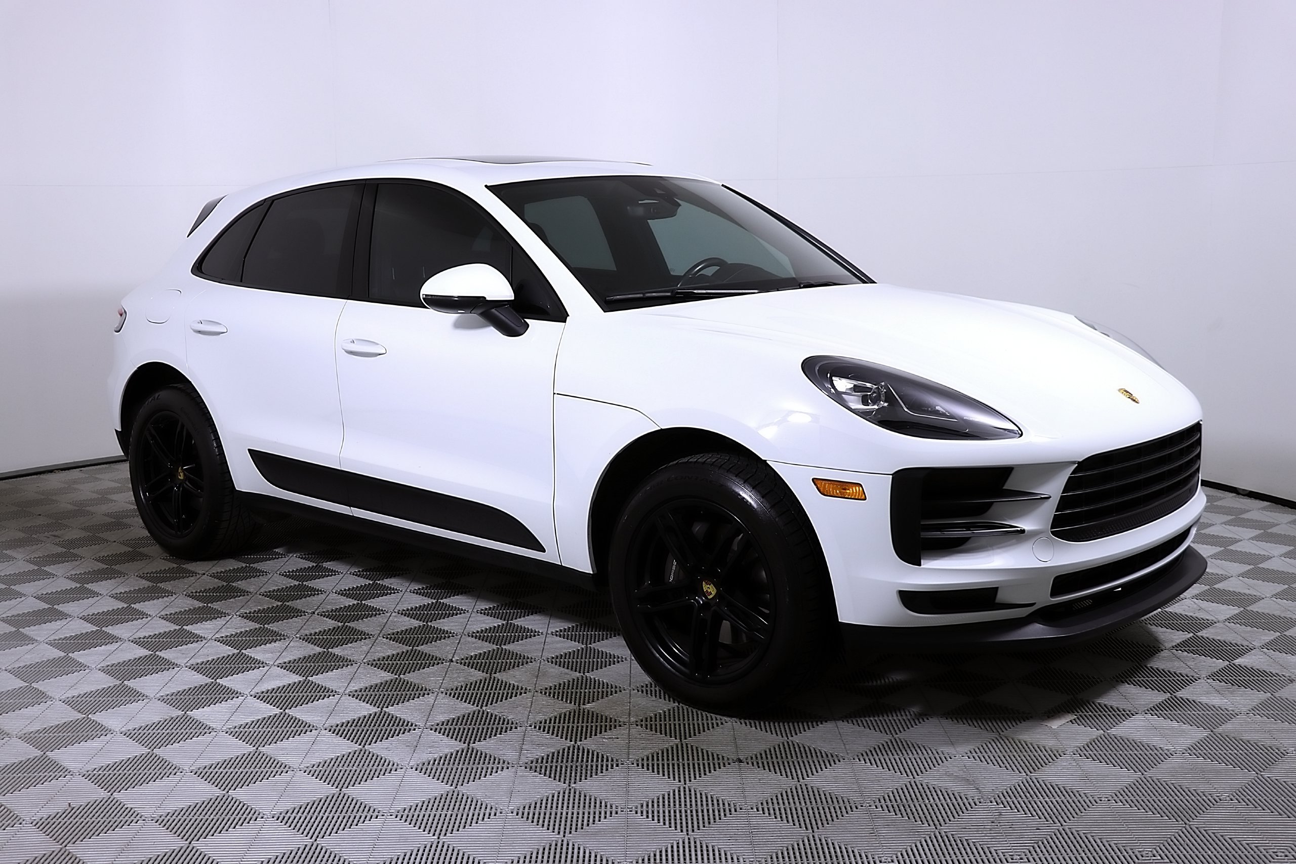 Used 2021 Porsche Macan AWD/4WD image 6