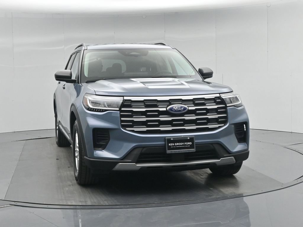 Used 2025 Ford Explorer Active image 57