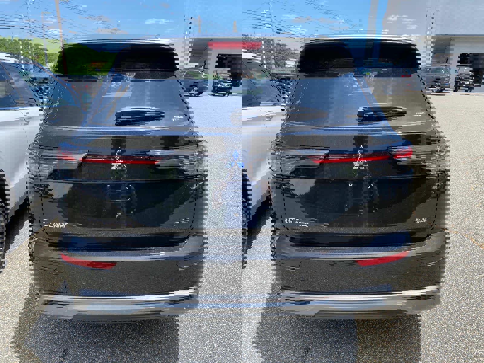 New 2025 Mitsubishi Outlander AWD image 4