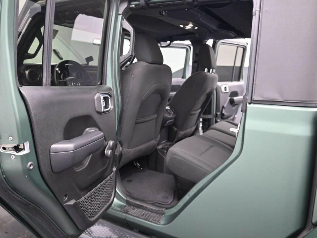 Used 2023 Jeep Gladiator Sport AWD/4WD image 14
