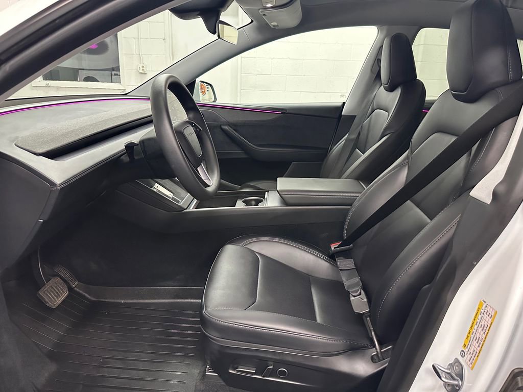 Used 2026 Tesla Model Y Long Range AWD/4WD image 19