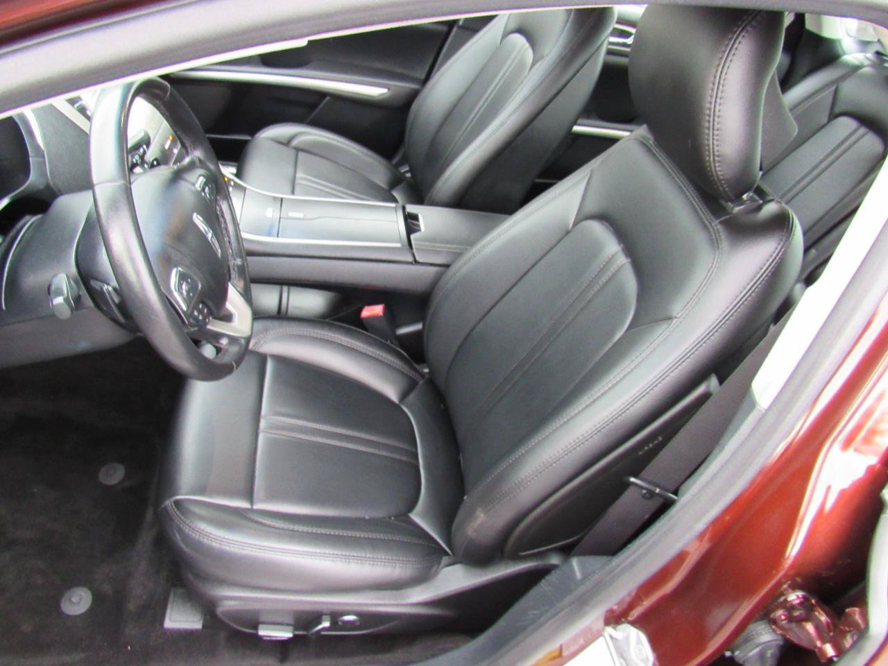 Used 2016 Lincoln MKZ AWD image 13