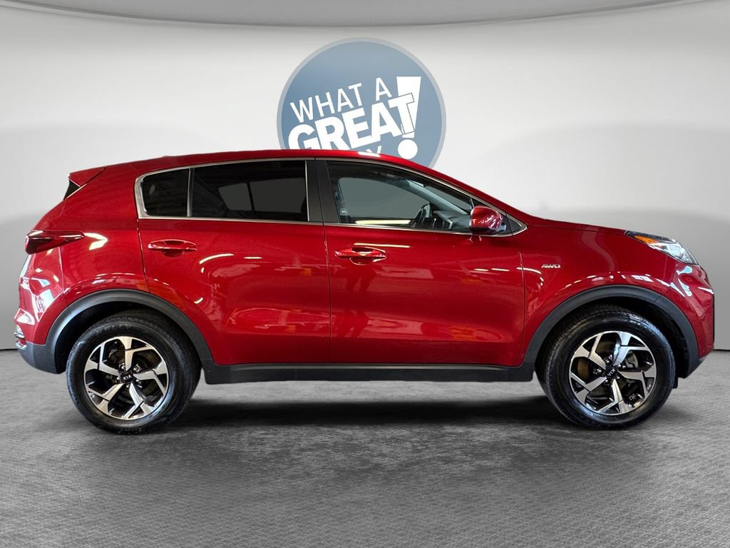 Certified 2022 Kia Sportage LX AWD/4WD image 2