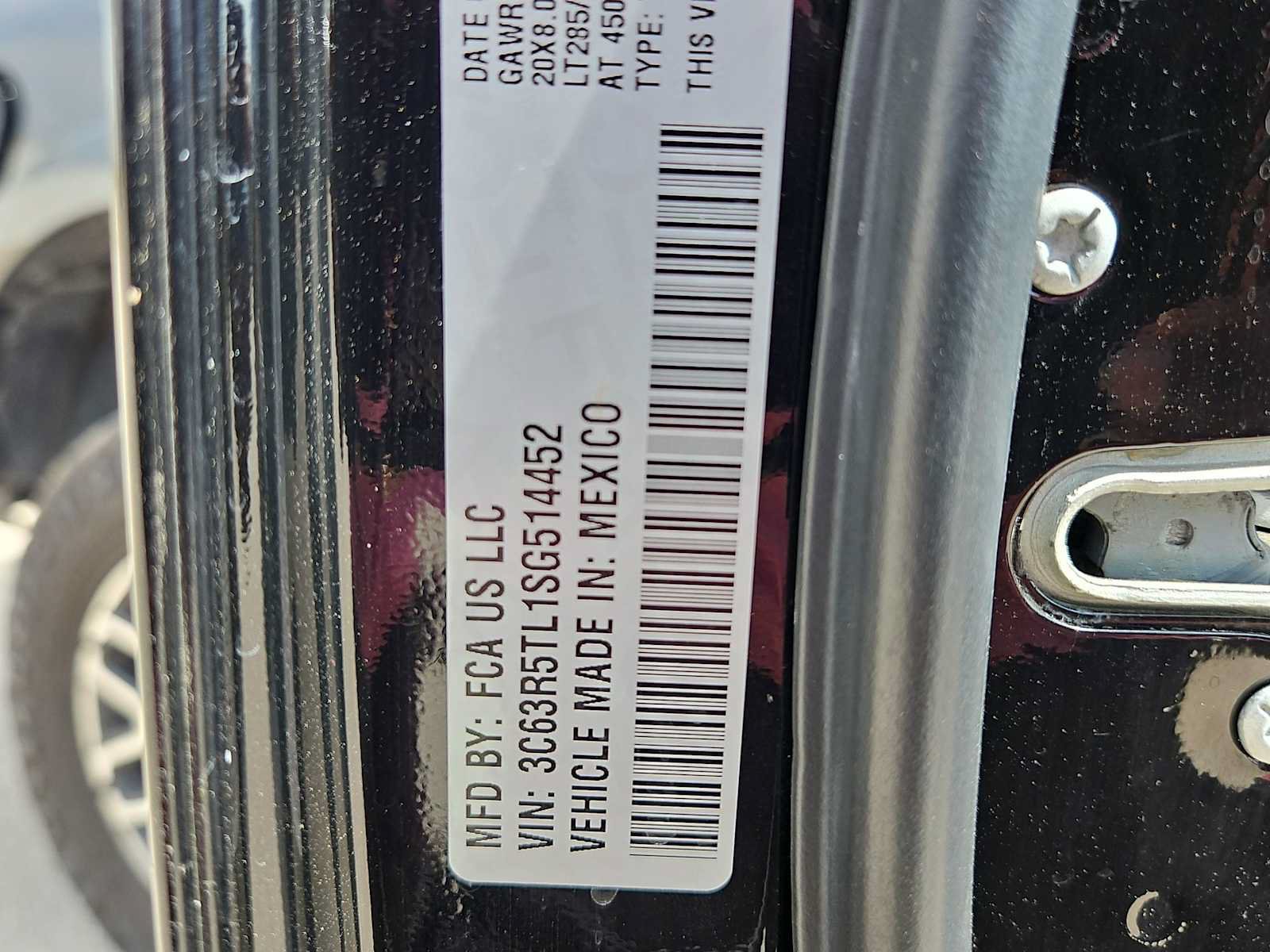 Used 2025 RAM 2500 Limited AWD/4WD image 25