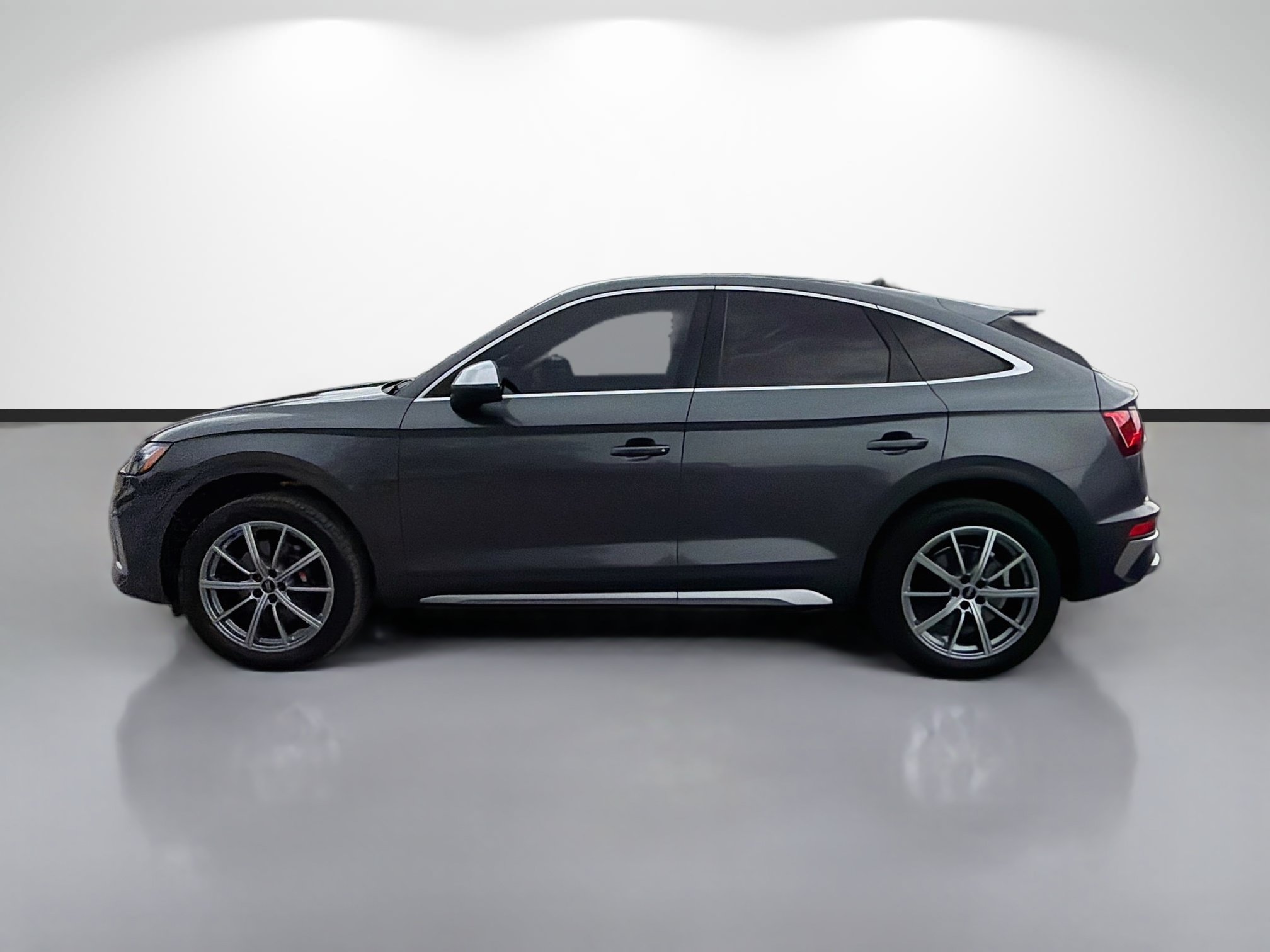 Used 2023 Audi SQ5 Prestige w/ Prestige Package AWD/4WD image 2
