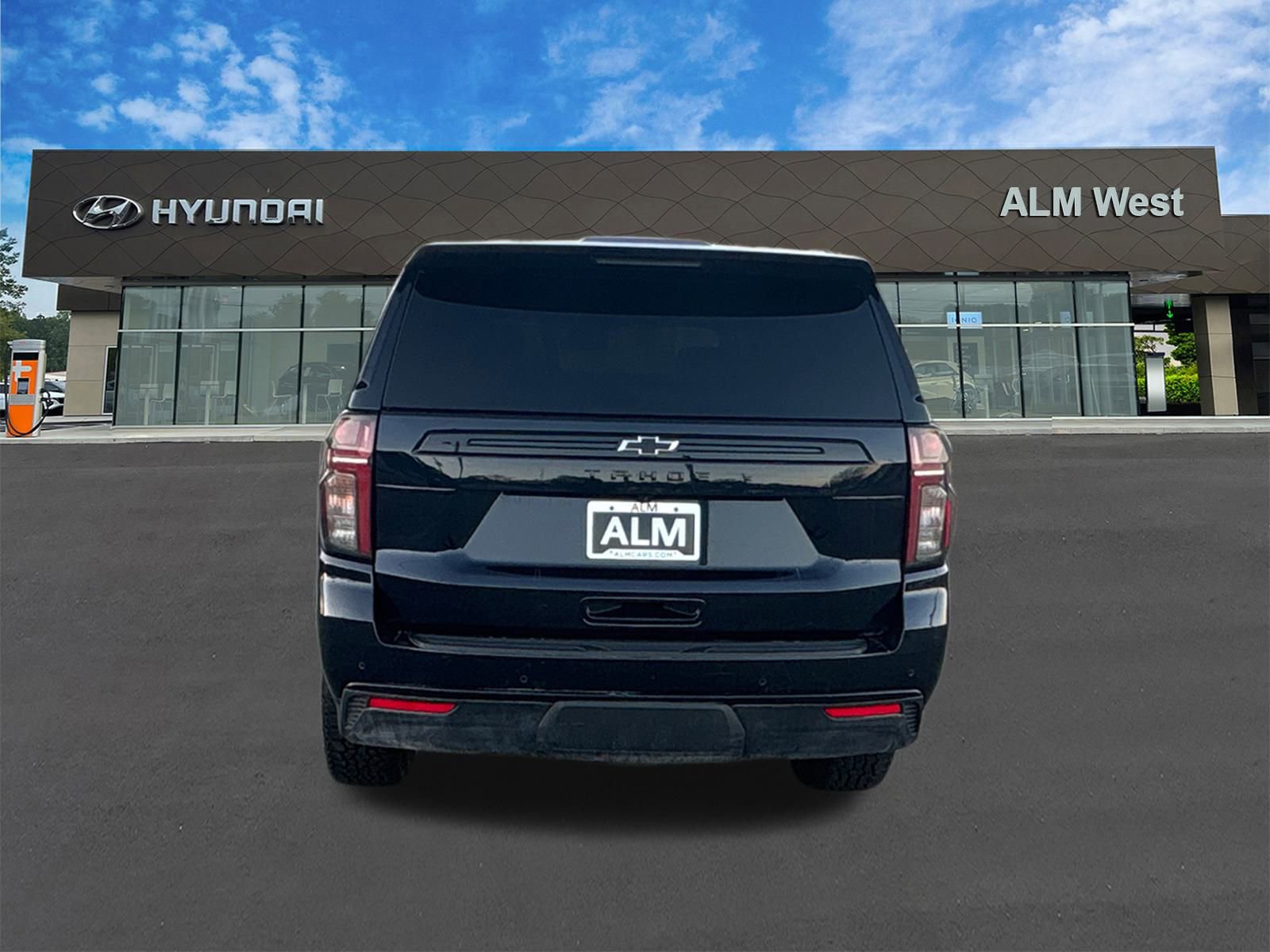 Used 2023 Chevrolet Tahoe Z71 AWD/4WD image 6