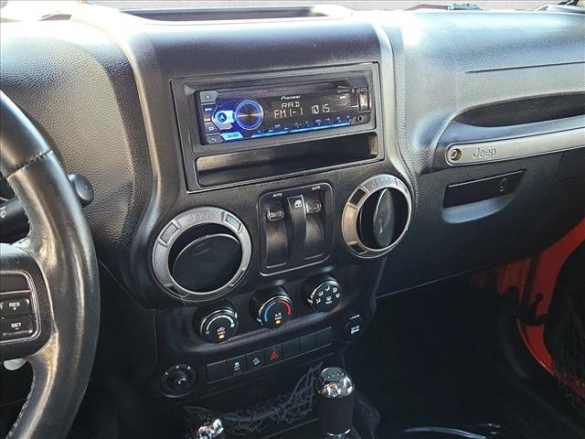 Used 2015 Jeep Wrangler Sport w/ Quick Order Package 24S AWD/4WD image 13