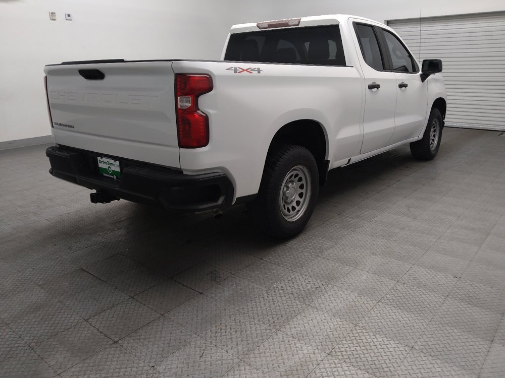 Used 2020 Chevrolet Silverado 1500 W/T w/ Trailering Package AWD/4WD image 9