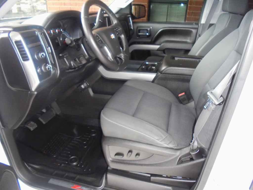 Used 2017 Chevrolet Silverado 1500 LT w/ All Star Edition AWD/4WD image 7