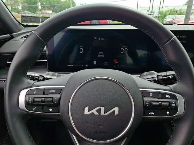 Used 2025 Kia K5 GT-Line w/ GT-Line Premium Package FWD image 25