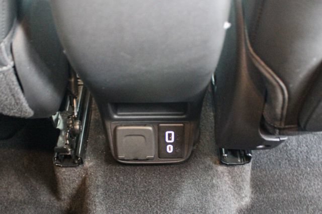 Used 2025 Buick Encore GX Avenir w/ Avenir Convenience Package AWD/4WD image 21