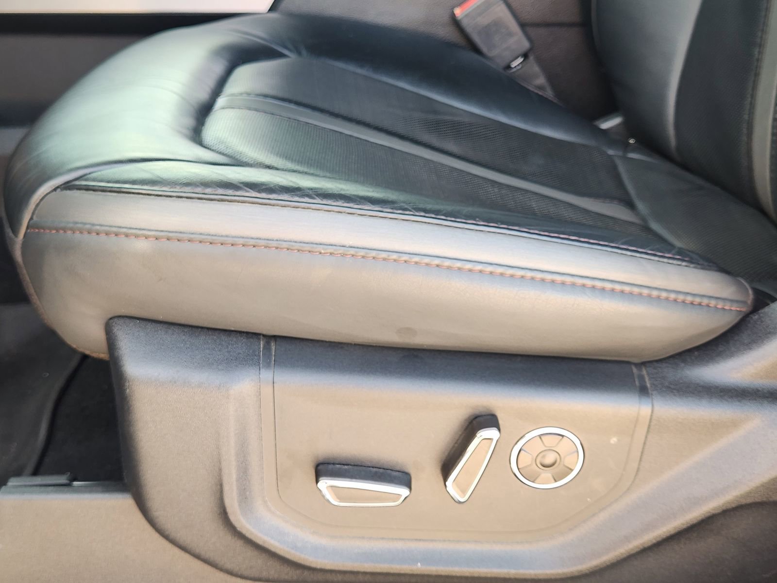 Used 2021 Ford F350 Platinum image 27