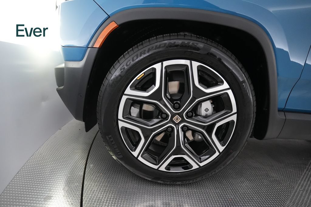 Used 2025 Rivian R1T Adventure Dual AWD/4WD image 19