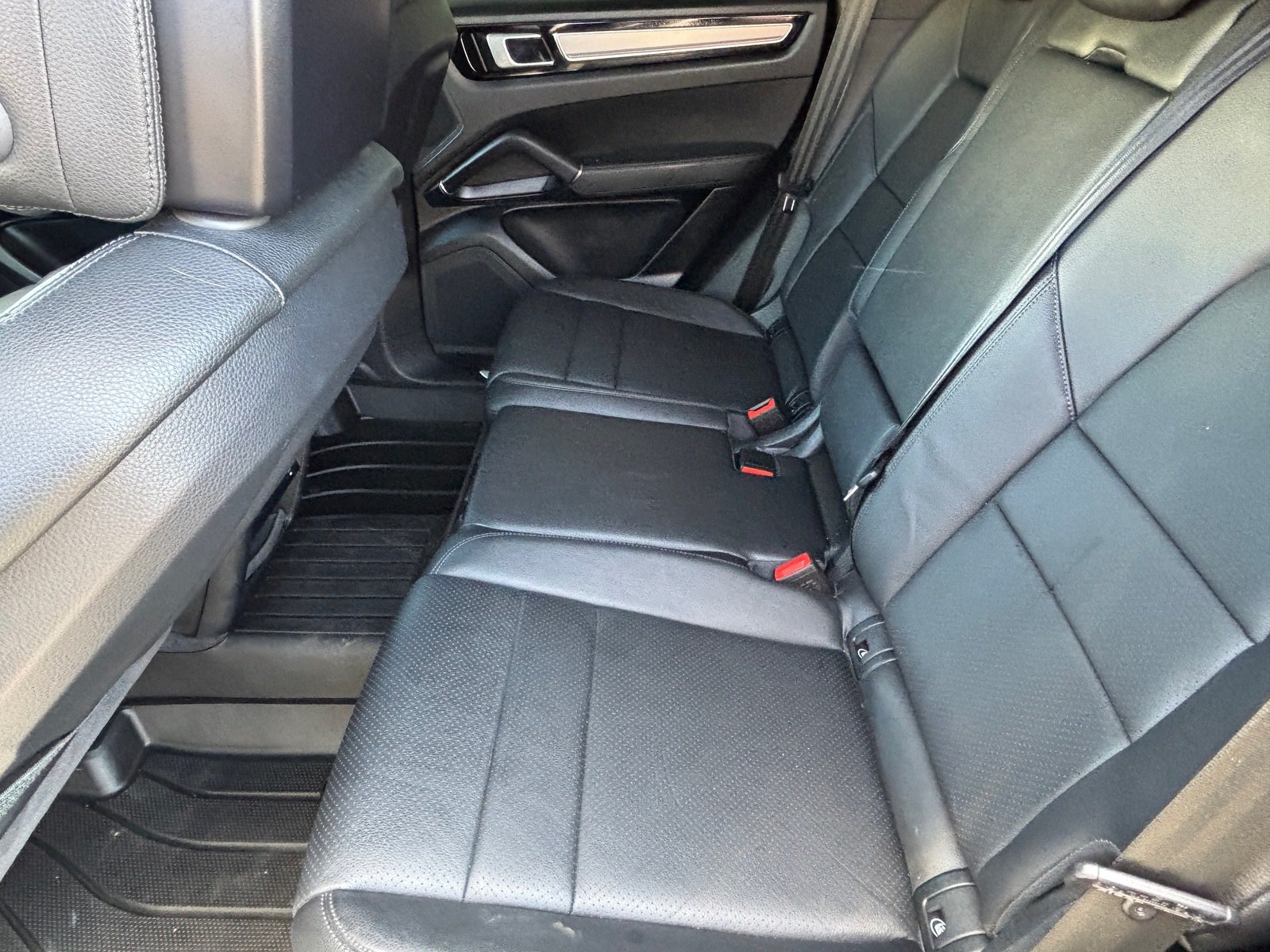 Used 2020 Porsche Cayenne E-Hybrid AWD/4WD image 29