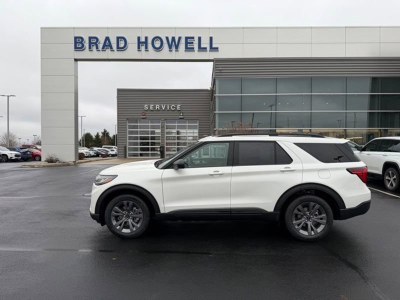 New 2026 Ford Explorer Active image 1