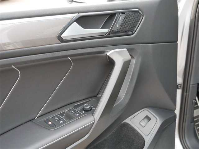 Certified 2024 Volkswagen Tiguan SE R-Line image 16