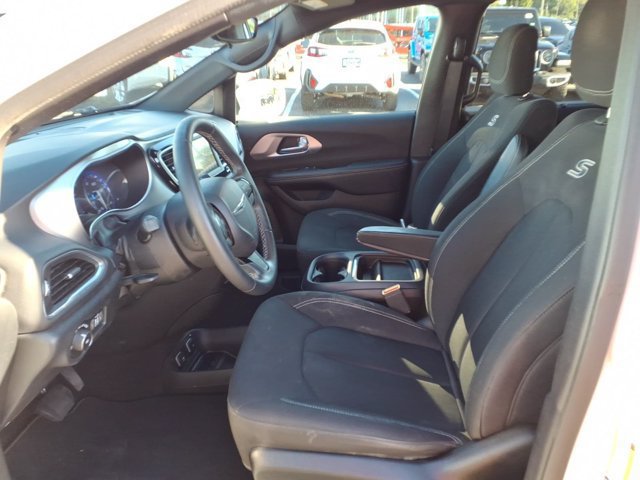 Used 2018 Chrysler Pacifica Touring Plus w/ S Appearance Package FWD image 24